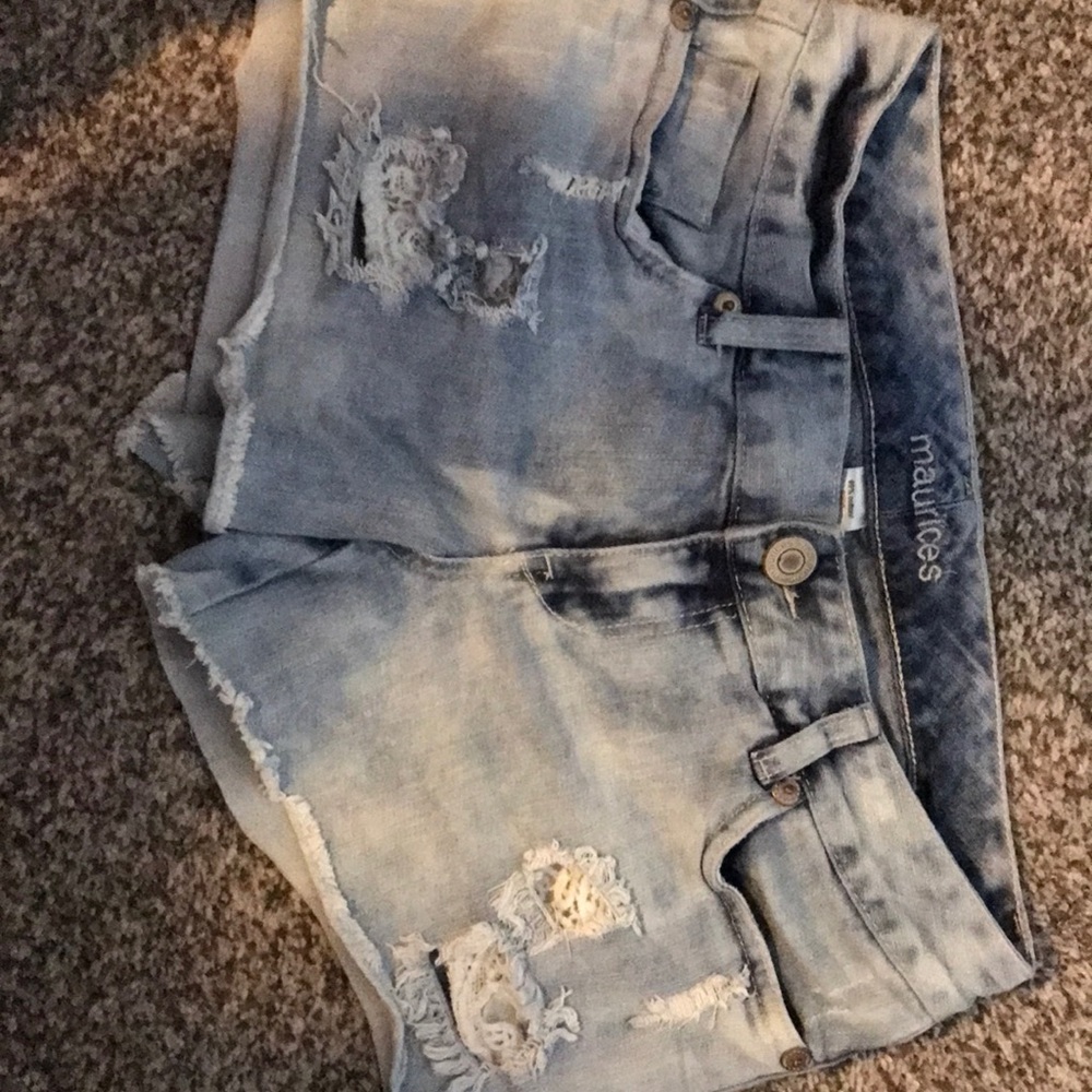 Maurices jeans